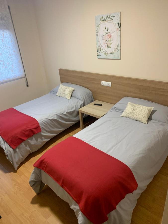 Pension Valcarce Ponferrada Extérieur photo