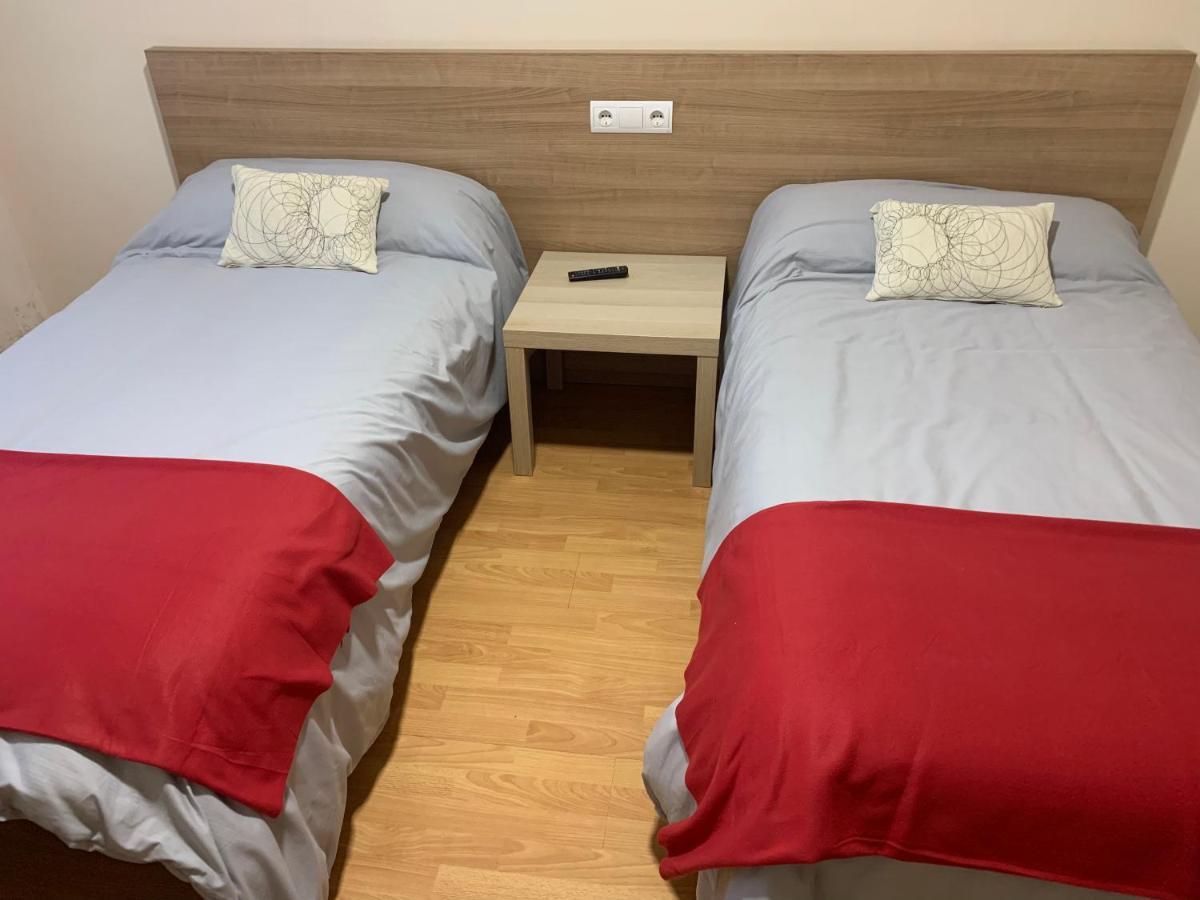 Pension Valcarce Ponferrada Extérieur photo